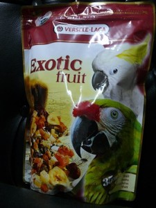 غذا طوطی های بزرگ Exotic fruit